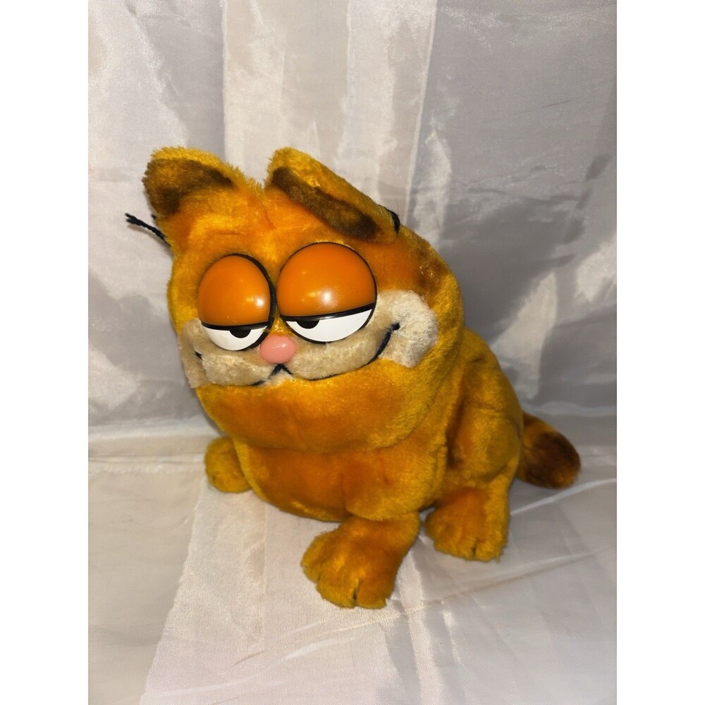 Vintage 1981 Garfield Plush Toy R. Dakin & Co 13 Jim Davis Cat Stuffed Animal